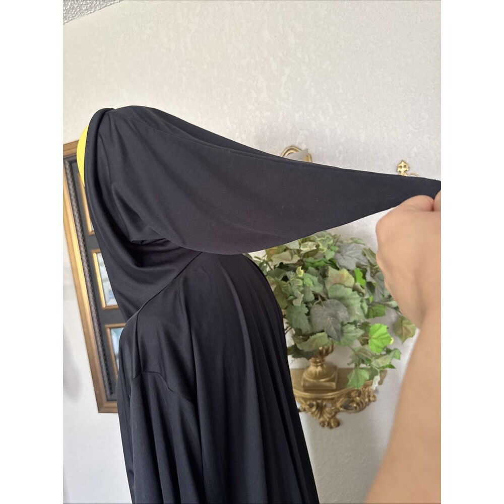 Harry Potter Long Cape Robe Hogwarts Costume Black Yellow Logo Magical - Picture 7 of 12